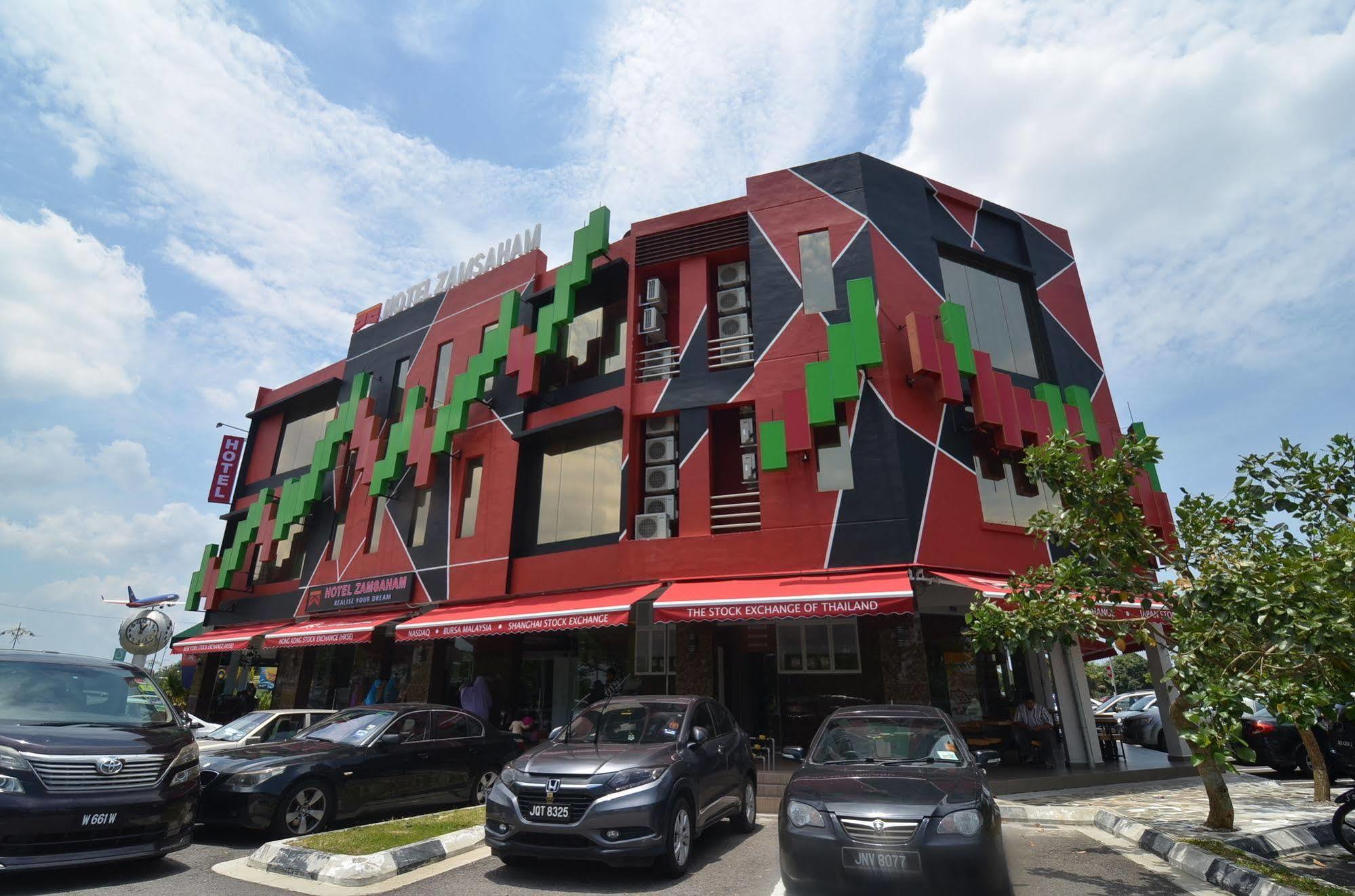 Hotel Zamsaham Kulai Exterior photo